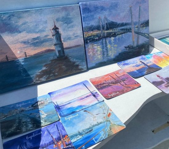 Жителей Приморья и туристов познакомили с современным искусством Дальнего Востока