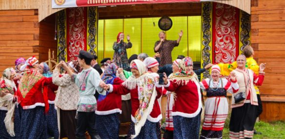 Фестиваль народной культуры «Ямщицкий перезвон» прошёл на ДВ-гектарах в Якутии