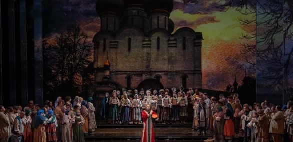 Выбираем спектакль: афиша октября Приморской Мариинки