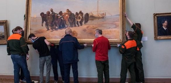 Знаменитые Репинские «Бурлаки» и «Запорожцы» прибудут во Владивосток