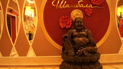 Российские и иностранные гости не прочь заглянуть в ИРК «Приморье»