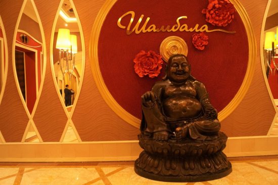 Российские и иностранные гости не прочь заглянуть в ИРК «Приморье»