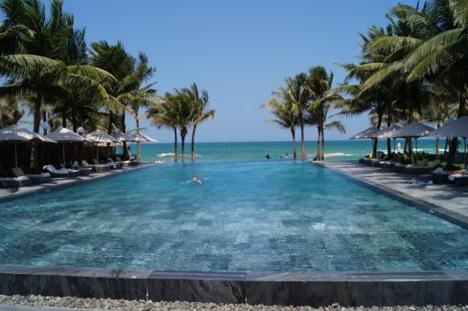 Рейсы на курорты Вьетнама состыкуют с рейсом из Владивостока в Лаос