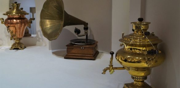 Открывшаяся во Владивостоке чайная — место для душевных посиделок и знакомства с историей города