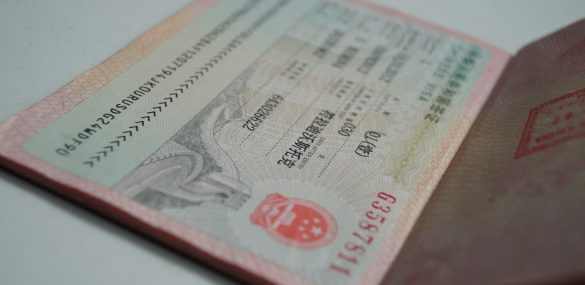 Сегодня Китай начал оформлять визы иностранным туристам