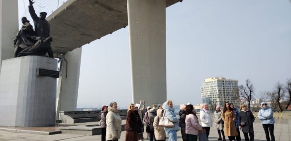 Во Владивостоке начались рейды против нелегальных экскурсоводов