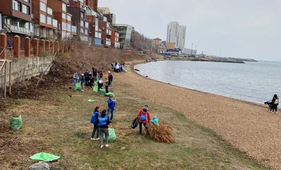 В Приморье наводят порядок в популярных местах отдыха