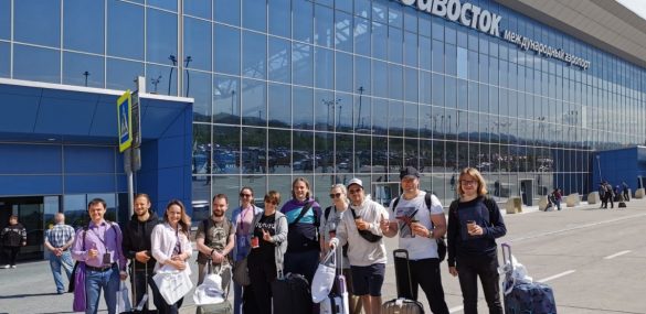 Команда журналистов и блогеров отмечает юбилей «Медиаразведки» в экскурсиях и прогулках по Владивостоку