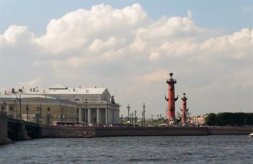 Стартовала полетная программа из Владивостока в Санкт-Петербург