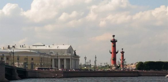 Стартовала полетная программа из Владивостока в Санкт-Петербург