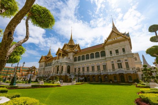 Билеты на возобновленные рейсы в Бангкок раскупают, как горячие пирожки
