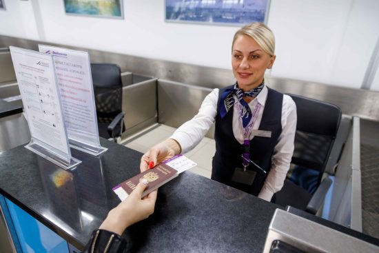 Сервисы для удобства пассажиров в аэропорту Владивосток