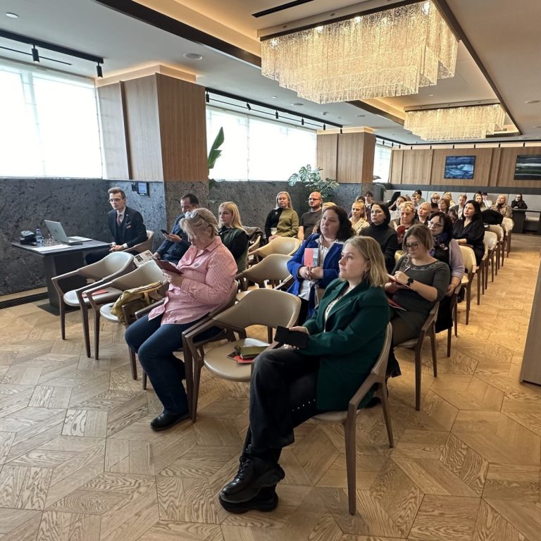 В Приморье турбизнес «сел за парту»