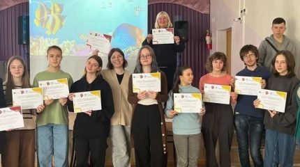 Юбилейный пятый выпускной прошел во Владивостоке в Школе юного экскурсовода