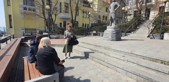 Во Владивостоке на экскурсионные маршруты вышли выпускники «Школы юного экскурсовода»