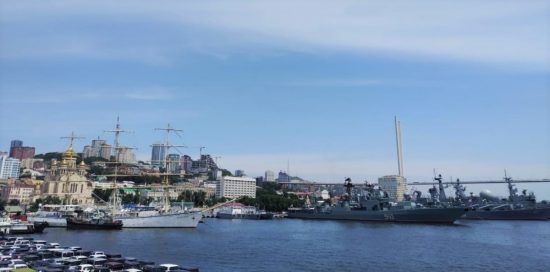 В мае надо ехать во Владивосток, скучно не будет