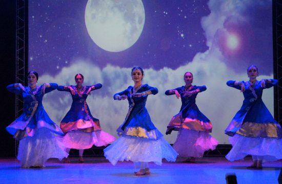 Отправляемся в индийский Болливуд без выезда из Владивостока