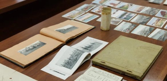 Старинные карты Владивостока с объектами обороны и другие раритеты передали в музей дальневосточные таможенники