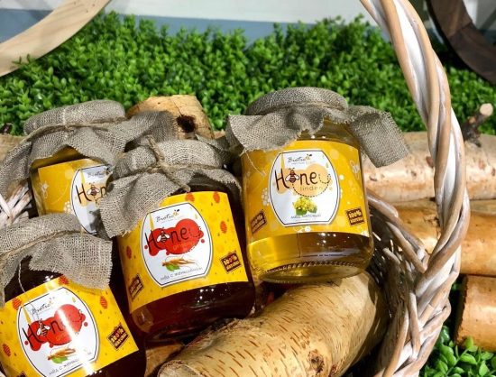 В Приморье туристы в качестве сувениров покупают мед