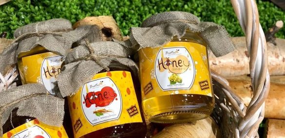 В Приморье туристы в качестве сувениров покупают мед