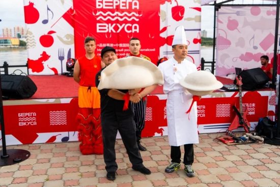 Гастрофестиваль «Берега вкуса» в Благовещенске – грандиозный праздник для людей