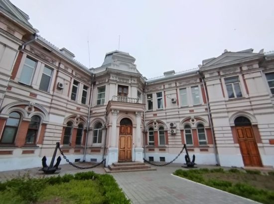 Во Владивосток интуристы едут за архитектурой и красотами дальневосточной природы