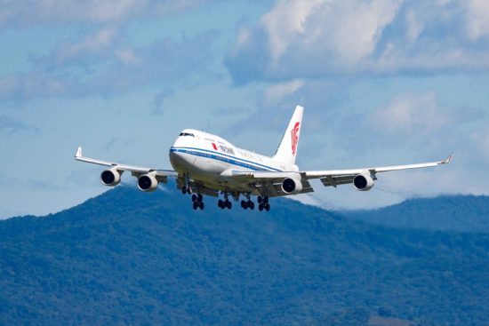 Флагманский авиаперевозчик КНР заходит во Владивосток со своей полетной программой