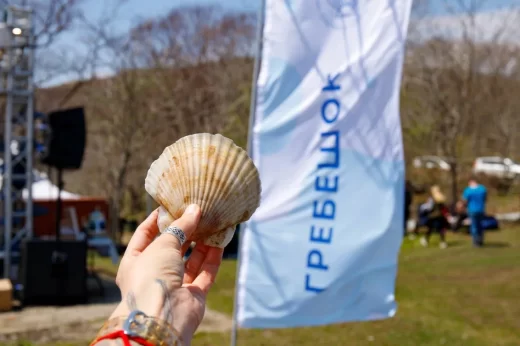 Отмечаем с размахом в бухте Витязь юбилейный День рождения гребешка