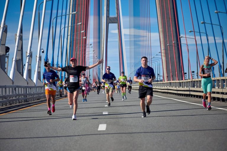 Почти 5000 спортсменов из 51 региона и 9 стран выйдут на старт Galaxy Vladivostok Marathon