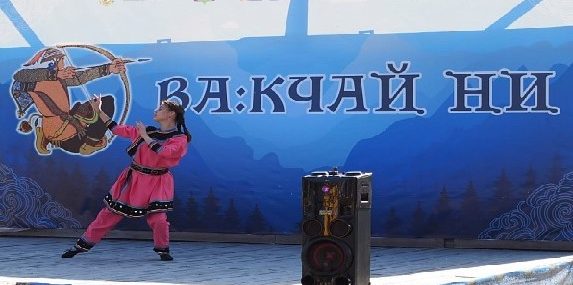 Прыжки через нарты, метание тынзяна на хорей, суп «Улэ силэни» — чем еще удивит «Ва:кчай ни»