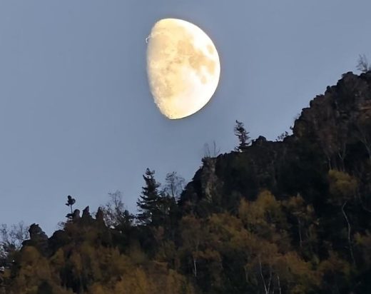 В Дальнегорске прошел первый космический фестиваль «611 шагов к звездам»