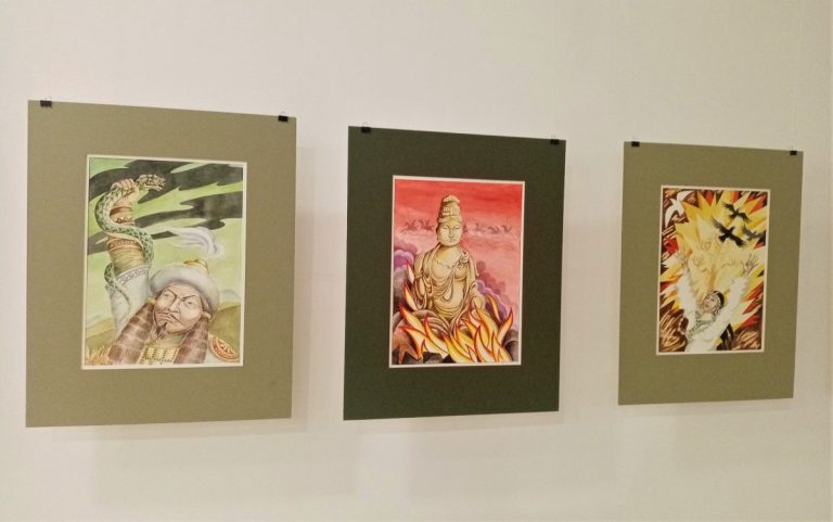 Во Владивостоке по картинам можно изучить азбуку народов России