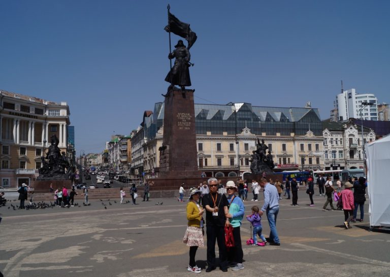 Без наличных и ограничений: во Владивостоке запущен сервис электронных платежей для иностранцев