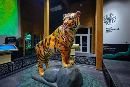 Китайские туристы могут знакомиться с Уссурийской тайгой на родном для себя языке