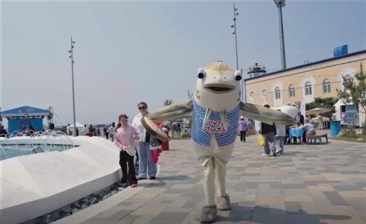 «Закидываем сети»: во Владивосток «идет» минтай