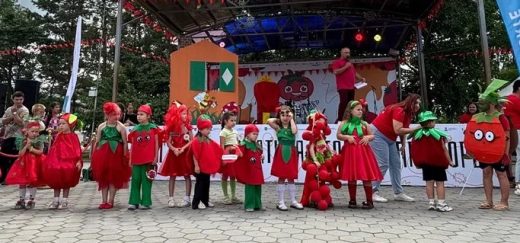 Приглашаем в Черниговку на юбилейный фестиваль томатов «Бешеная ягода»