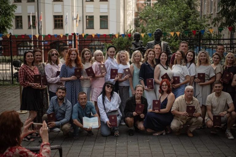 Более 50 жителей Владивостока влились в ряды городских экскурсоводов