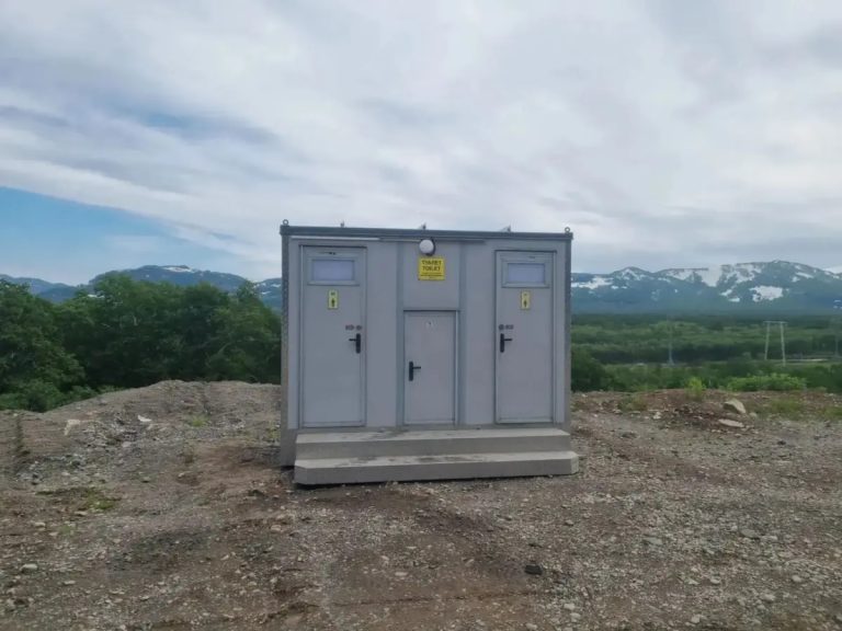 На популярных туристических маршрутах Камчатки появились туалеты